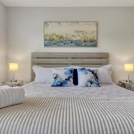 1-Bedroom, Nice, Cozy Apartment With A King Bed!